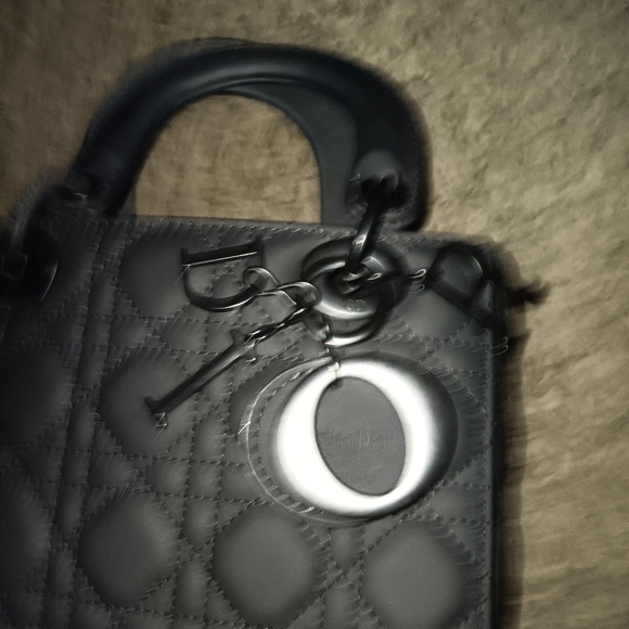 Authentic Dior Medium Lady D-Joy Bag - Picture 2 of 6